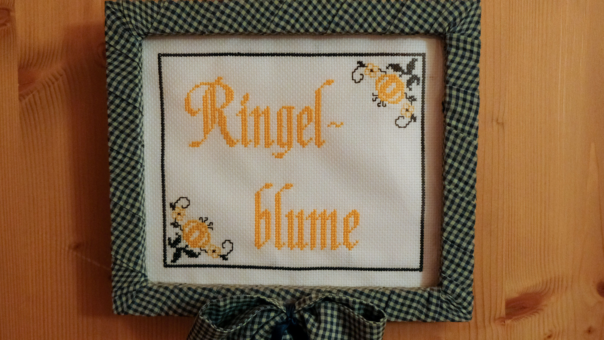 Embroidery - marigold