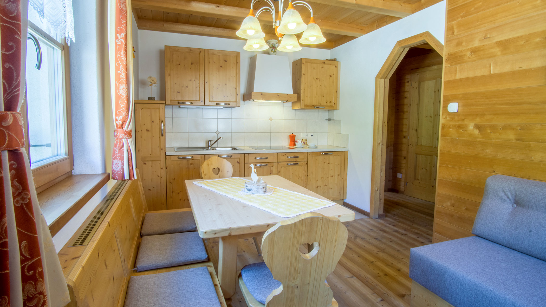 Eat-in kitchen - sunflower